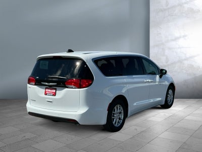 2026 Chrysler Voyager VOYAGER LX