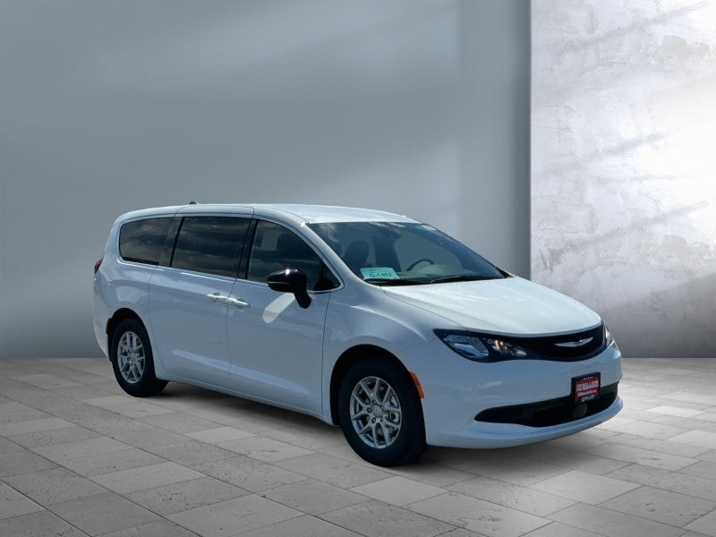 2026 Chrysler Voyager VOYAGER LX