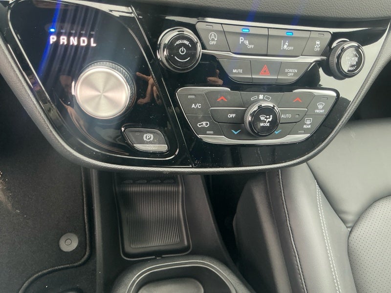 2026 Chrysler Voyager VOYAGER LX