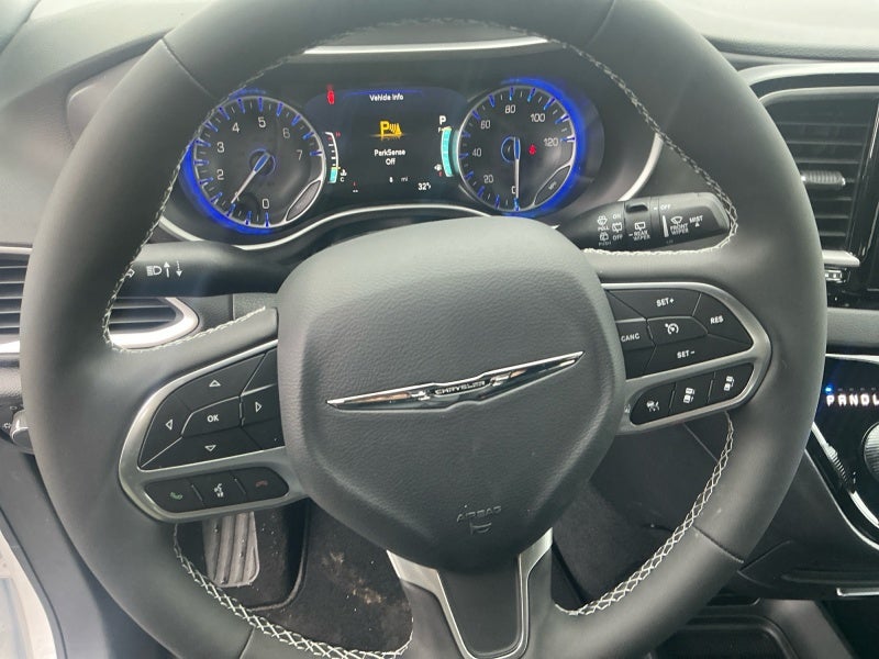 2026 Chrysler Voyager VOYAGER LX