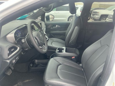 2026 Chrysler Voyager VOYAGER LX