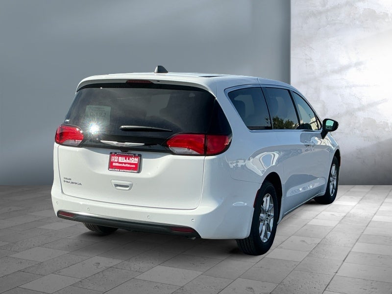 2027 Chrysler Pacifica PACIFICA LX