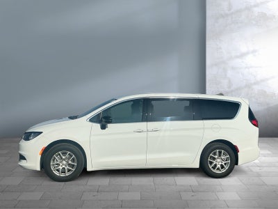 2026 Chrysler Voyager VOYAGER LX