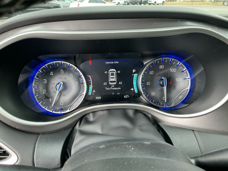 2026 Chrysler Voyager VOYAGER LX