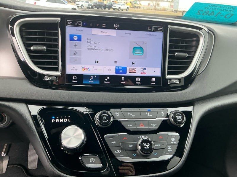 2026 Chrysler Voyager VOYAGER LX