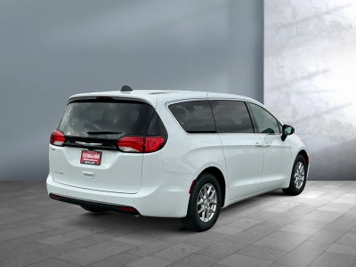2026 Chrysler Voyager VOYAGER LX