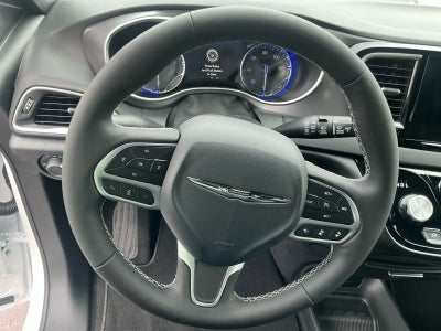 2026 Chrysler Voyager VOYAGER LX