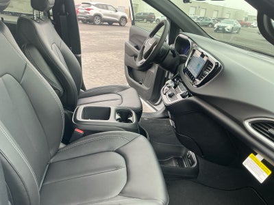 2026 Chrysler Voyager VOYAGER LX