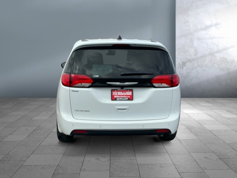 2026 Chrysler Voyager VOYAGER LX