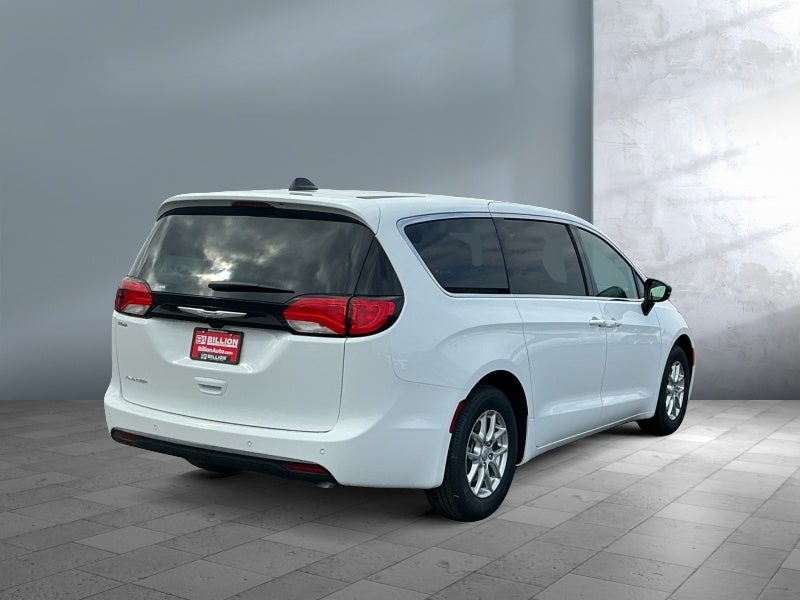 2026 Chrysler Voyager VOYAGER LX