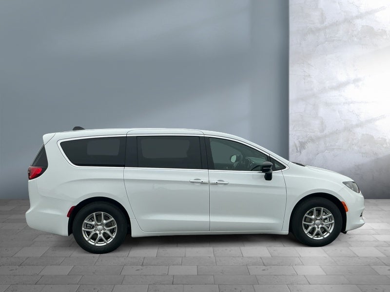 2027 Chrysler Pacifica PACIFICA LX