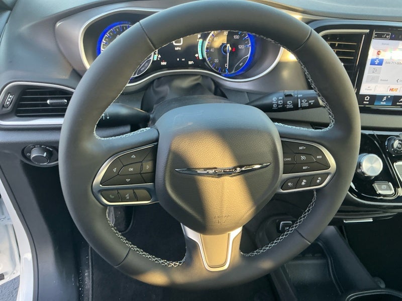 2026 Chrysler Voyager VOYAGER LX