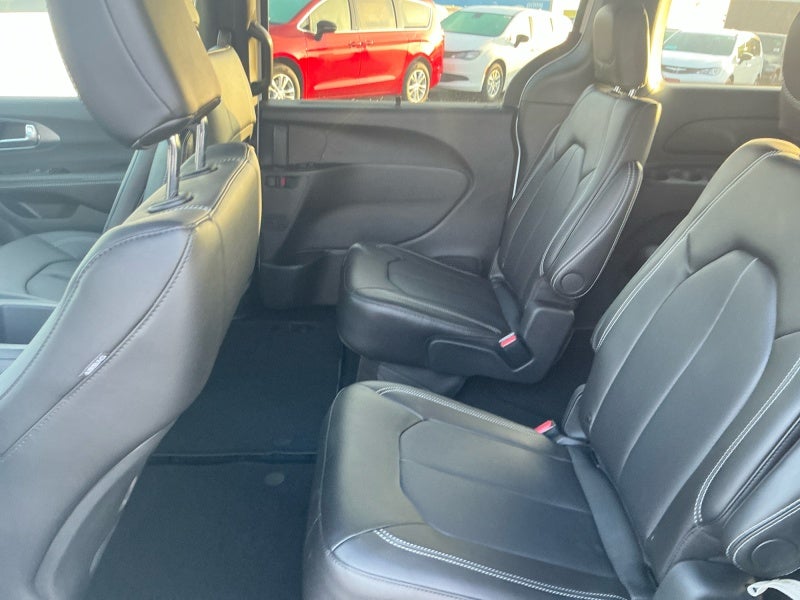 2026 Chrysler Voyager VOYAGER LX