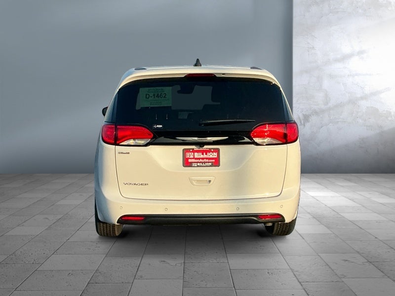 2026 Chrysler Voyager VOYAGER LX