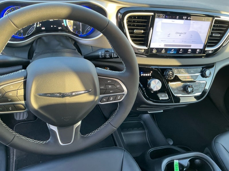 2026 Chrysler Voyager VOYAGER LX