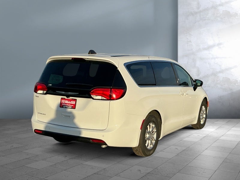 2026 Chrysler Voyager VOYAGER LX