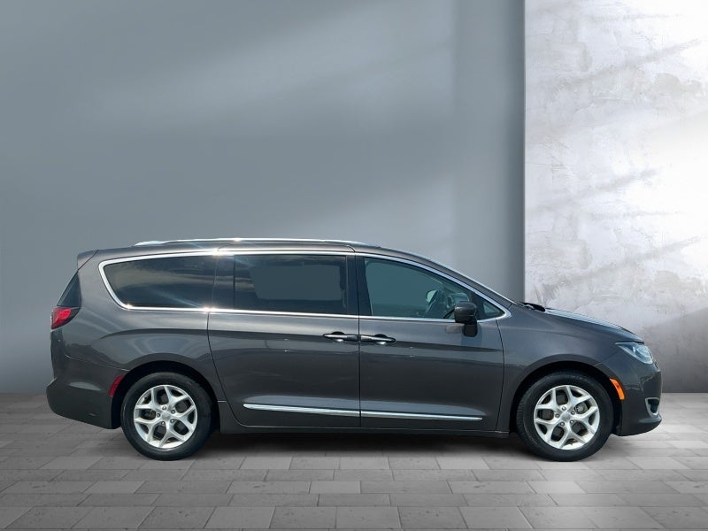 2019 Chrysler Pacifica Touring L Plus