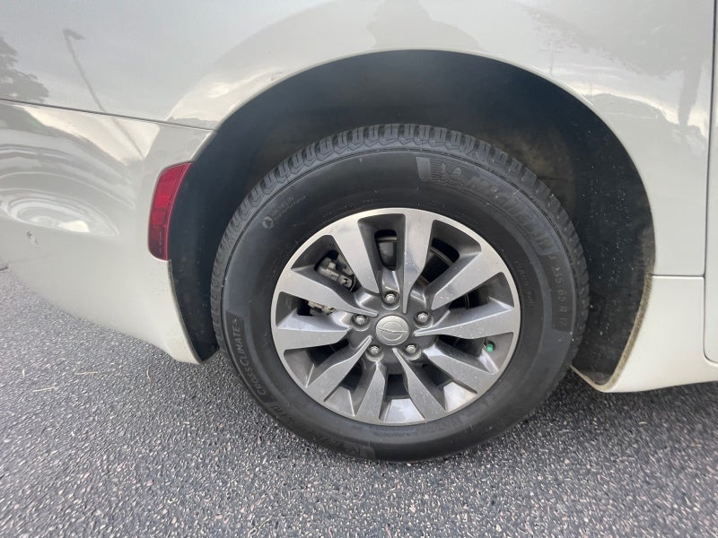 2019 Chrysler Pacifica Touring L Plus