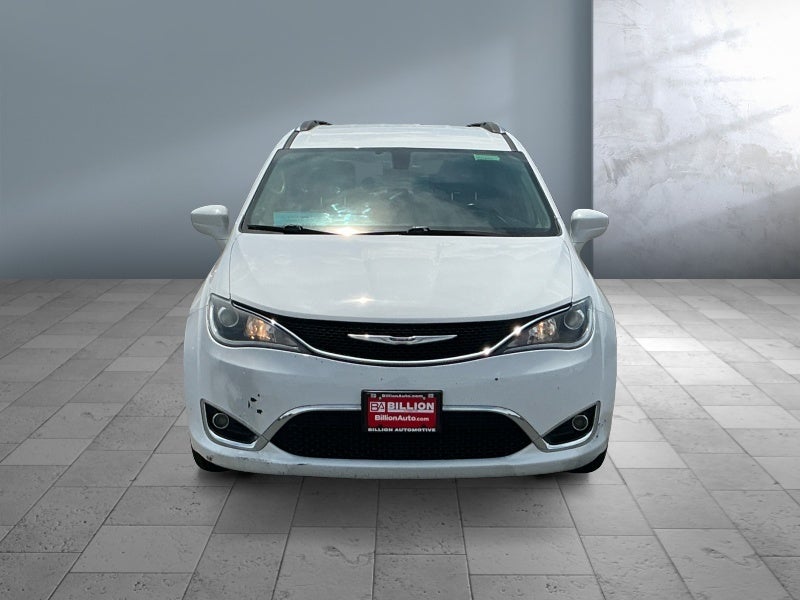 2C4RC1EG8JR261507