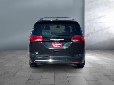 2020 Chrysler Pacifica Touring L Plus