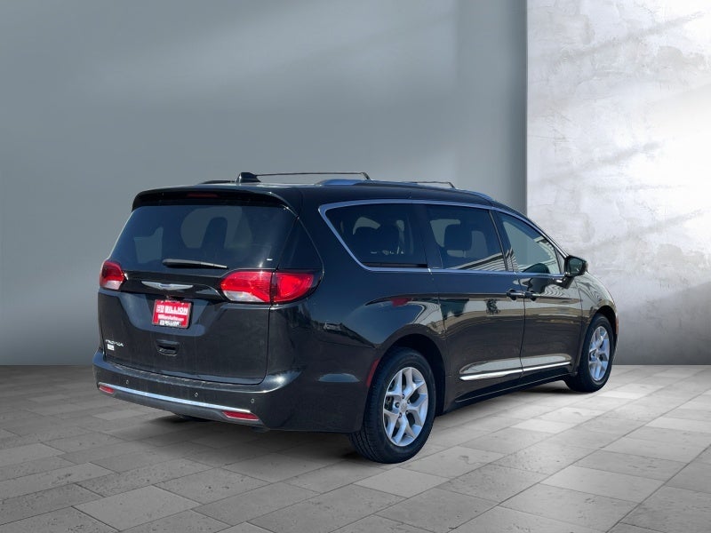 2020 Chrysler Pacifica Touring L Plus