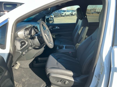 2026 Chrysler Pacifica PACIFICA SELECT AWD