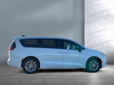 2026 Chrysler Pacifica PACIFICA SELECT AWD