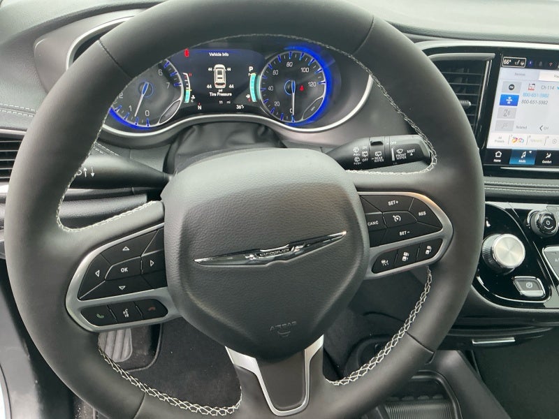 2026 Chrysler Pacifica PACIFICA SELECT AWD