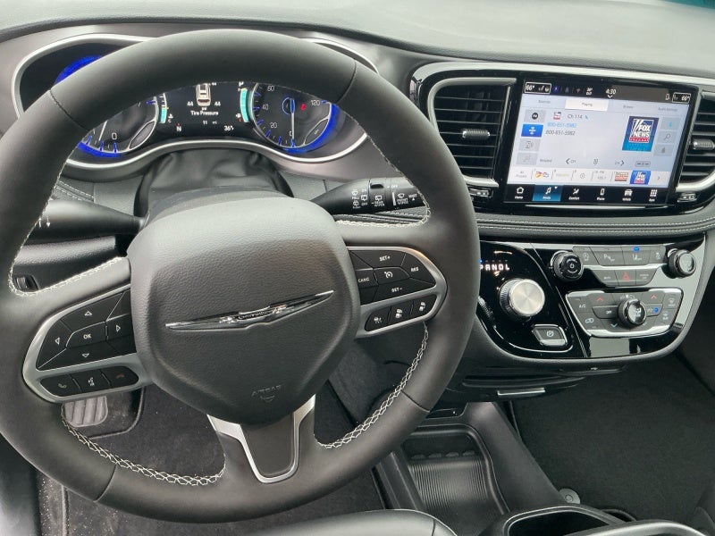 2026 Chrysler Pacifica PACIFICA SELECT AWD