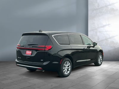 2027 Chrysler Pacifica PACIFICA SELECT AWD