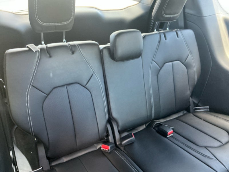 2027 Chrysler Pacifica PACIFICA SELECT AWD