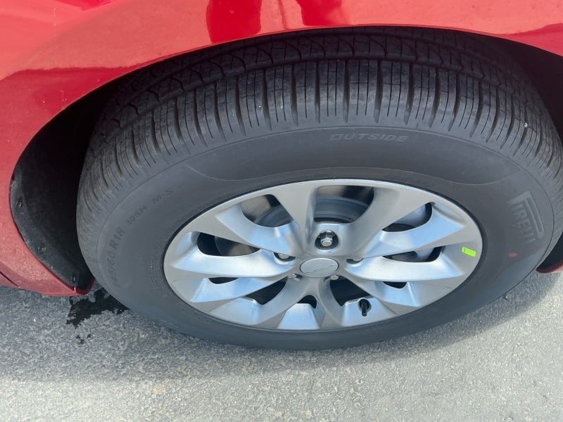 2027 Chrysler Pacifica PACIFICA SELECT AWD