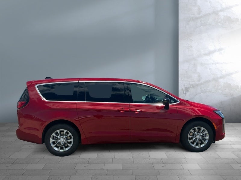 2027 Chrysler Pacifica PACIFICA SELECT AWD