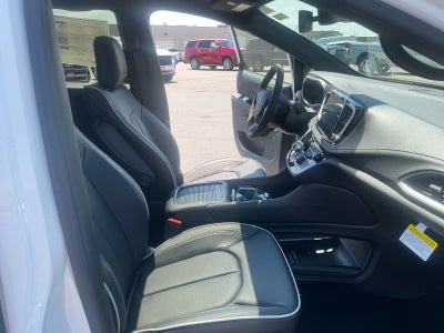 2027 Chrysler Pacifica PACIFICA LIMITED AWD