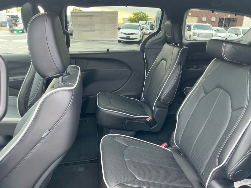 2027 Chrysler Pacifica PACIFICA LIMITED AWD