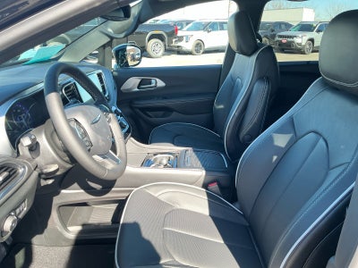 2026 Chrysler Pacifica PACIFICA LIMITED AWD