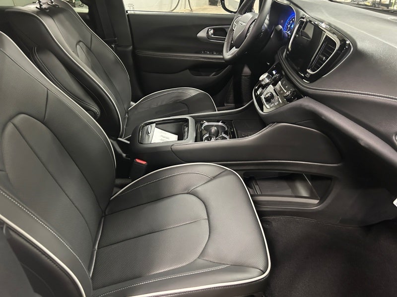 2026 Chrysler Pacifica PACIFICA LIMITED AWD