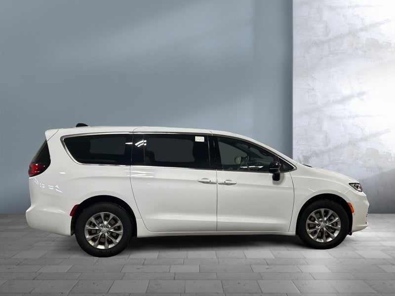 2026 Chrysler Pacifica PACIFICA LIMITED AWD