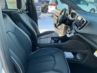 2026 Chrysler Pacifica PACIFICA LIMITED AWD