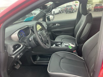 2027 Chrysler Pacifica PACIFICA LIMITED AWD