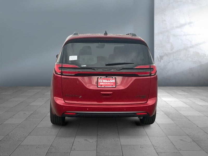 2027 Chrysler Pacifica PACIFICA LIMITED AWD