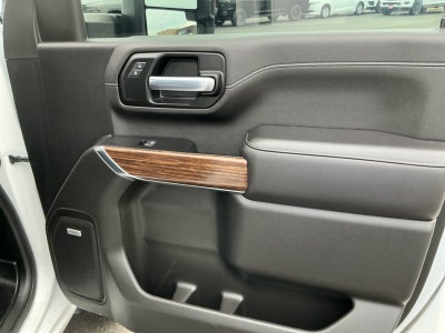 2022 Chevrolet Silverado 2500HD 4WD Crew Cab Standard Bed High Country