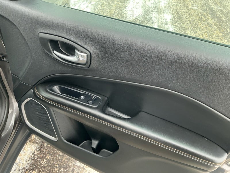 2021 Jeep Compass Latitude FWD