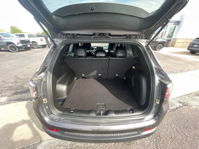 2024 Jeep Compass Latitude Lux FWD