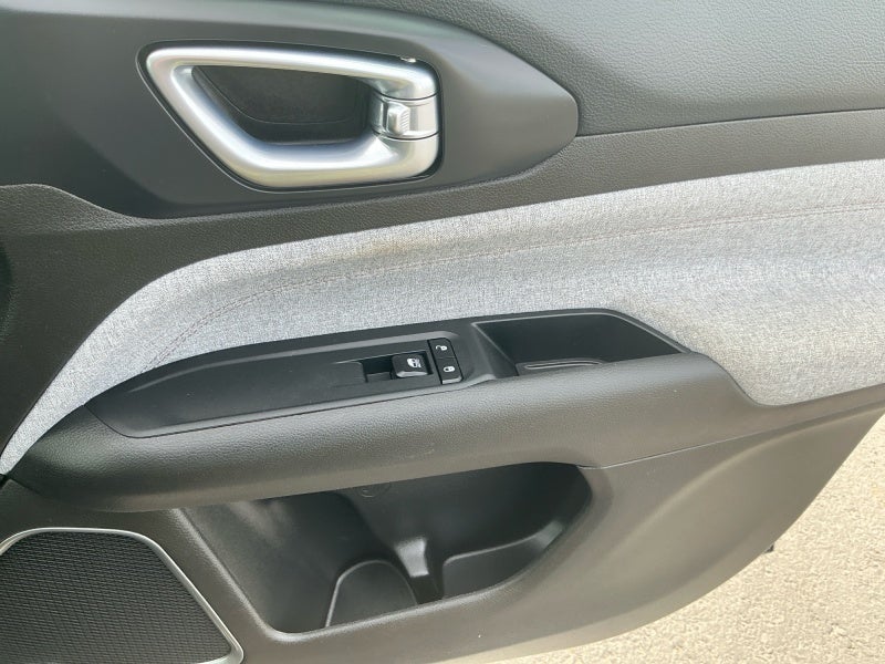 2024 Jeep Compass Latitude Lux FWD