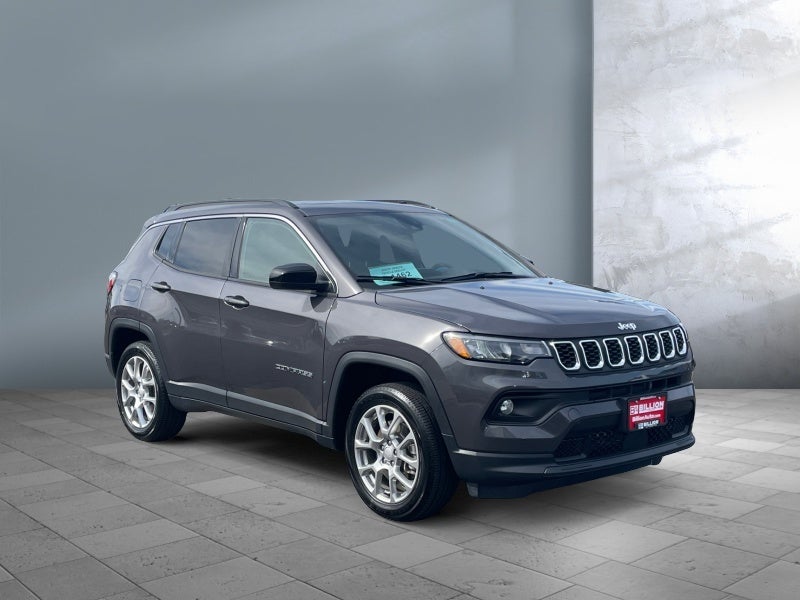 2024 Jeep Compass Latitude Lux FWD