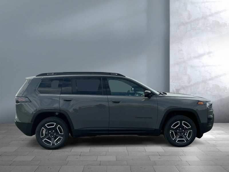 2026 Jeep Cherokee CHEROKEE LAREDO 4X4