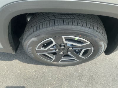 2026 Jeep Cherokee CHEROKEE LAREDO 4X4