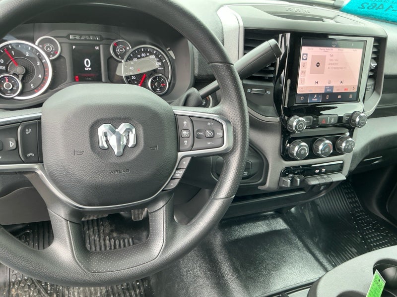 2027 RAM Ram 3500 RAM 3500 TRADESMAN CREW CAB 4X4 6'4' BOX