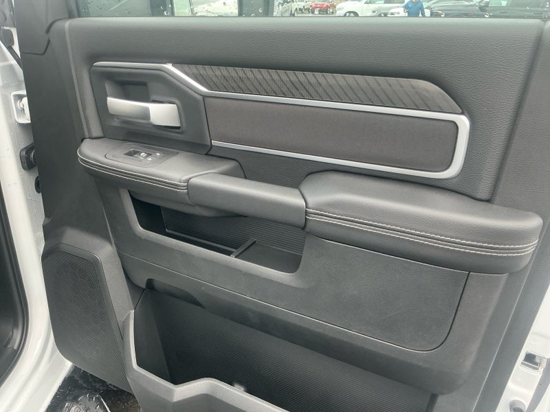2027 RAM Ram 3500 RAM 3500 BIG HORN CREW CAB 4X4 6'4' BOX